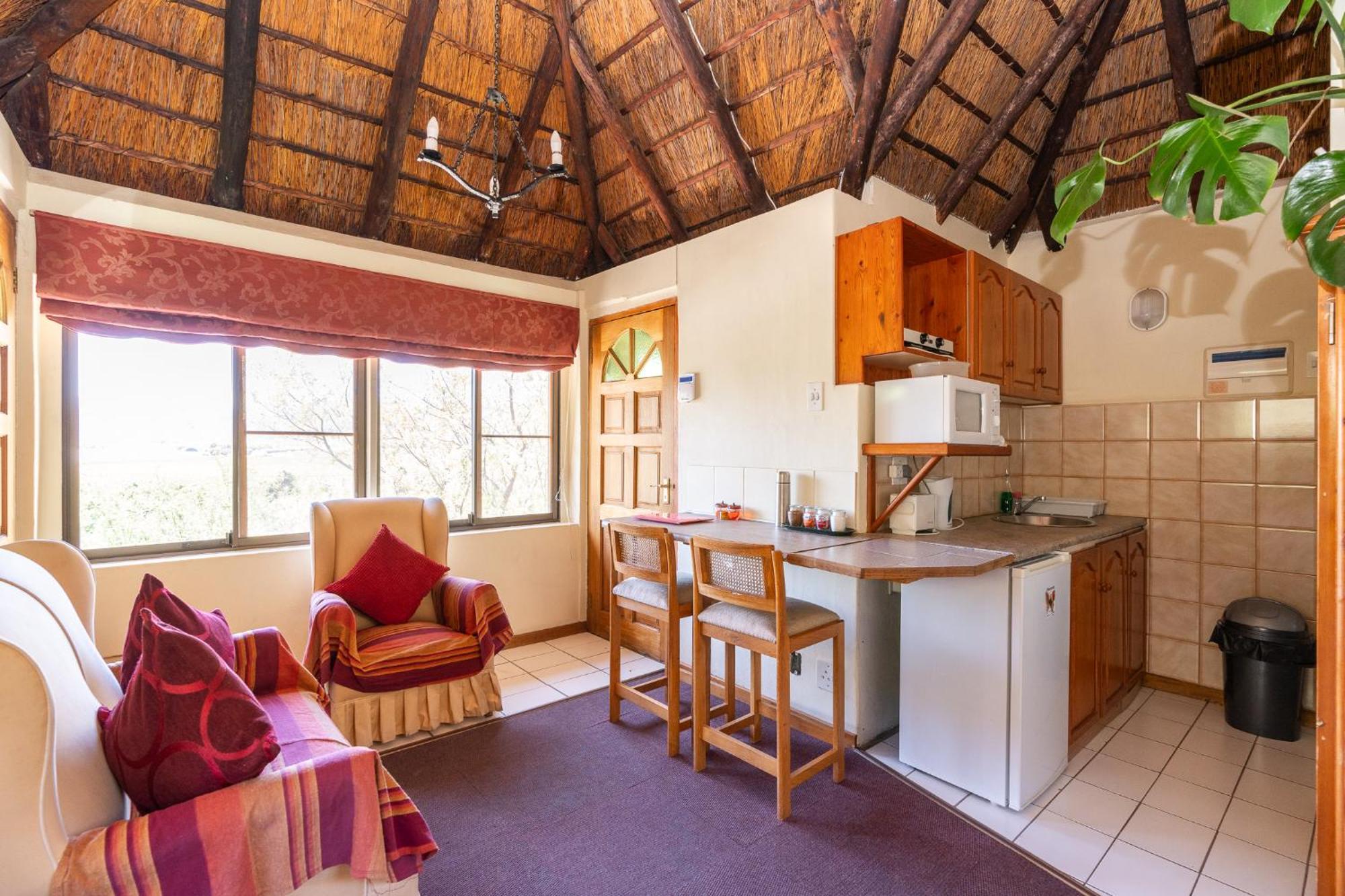 Montagu Little Sanctuary - Hot Spring Access At Reduced Price Apartment ภายนอก รูปภาพ