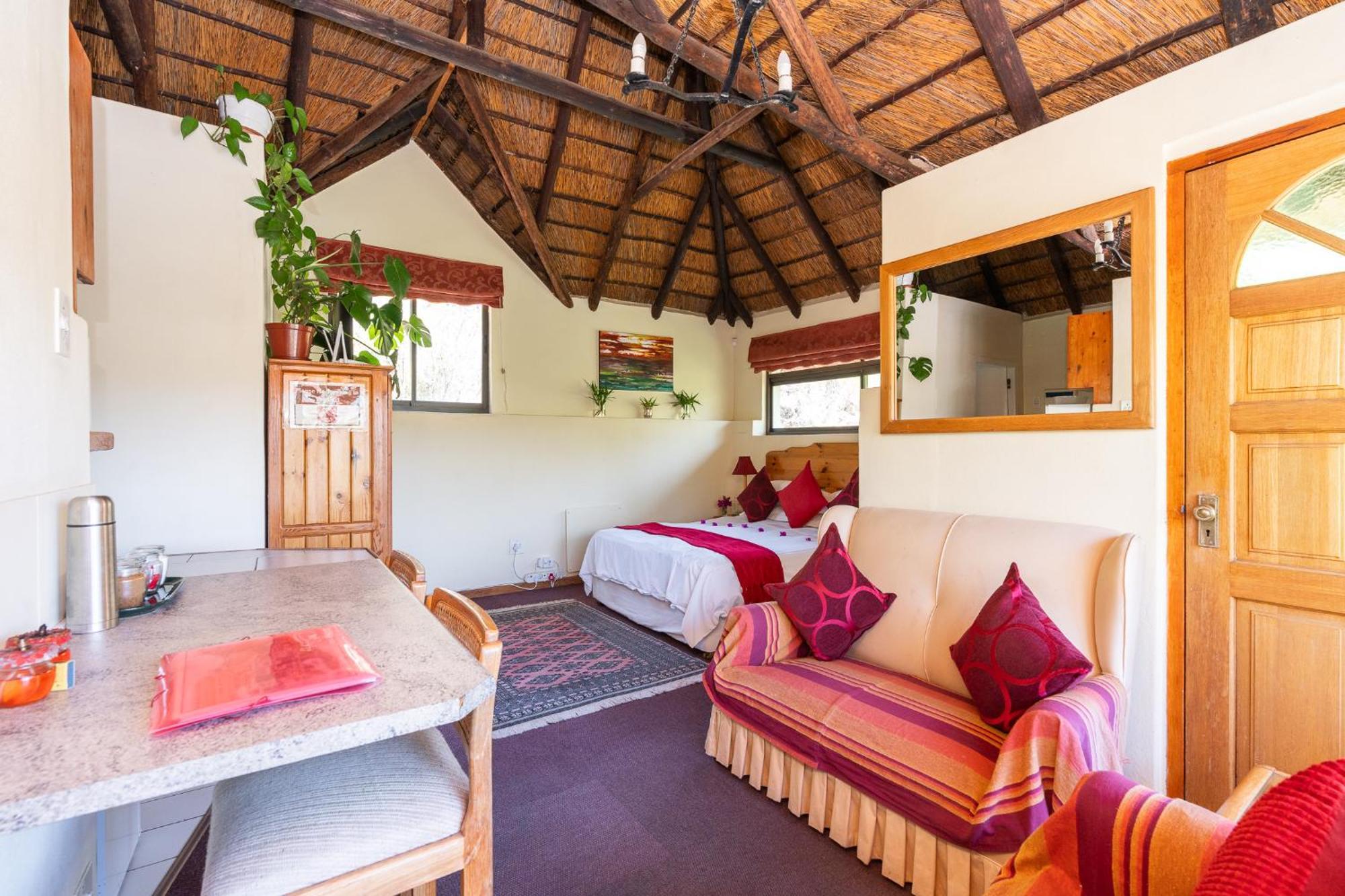 Montagu Little Sanctuary - Hot Spring Access At Reduced Price Apartment ภายนอก รูปภาพ