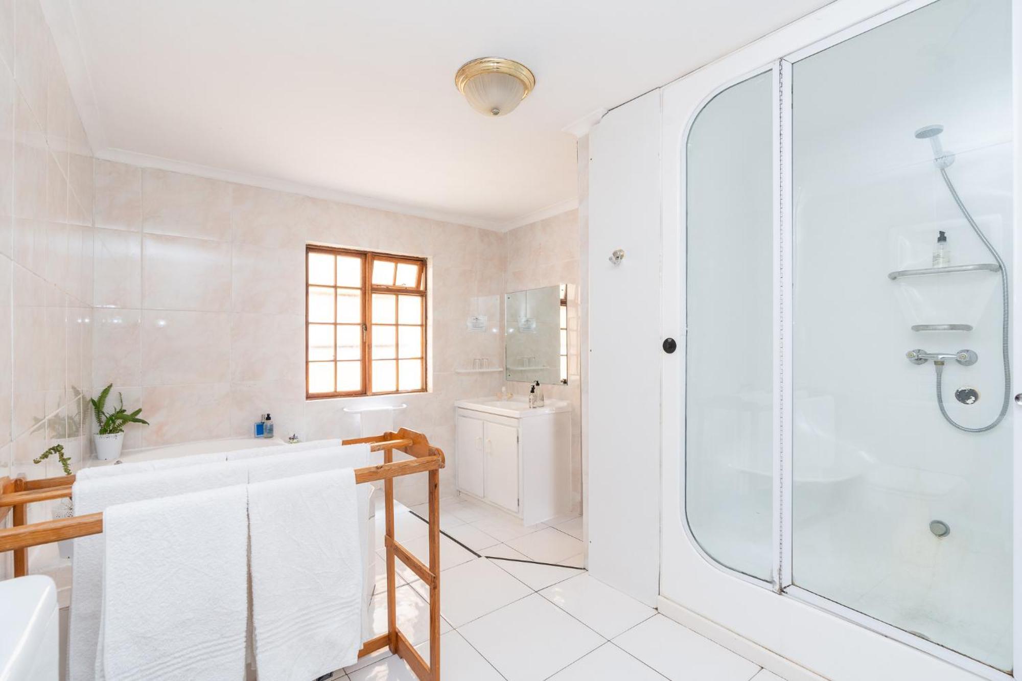Montagu Little Sanctuary - Hot Spring Access At Reduced Price Apartment ภายนอก รูปภาพ
